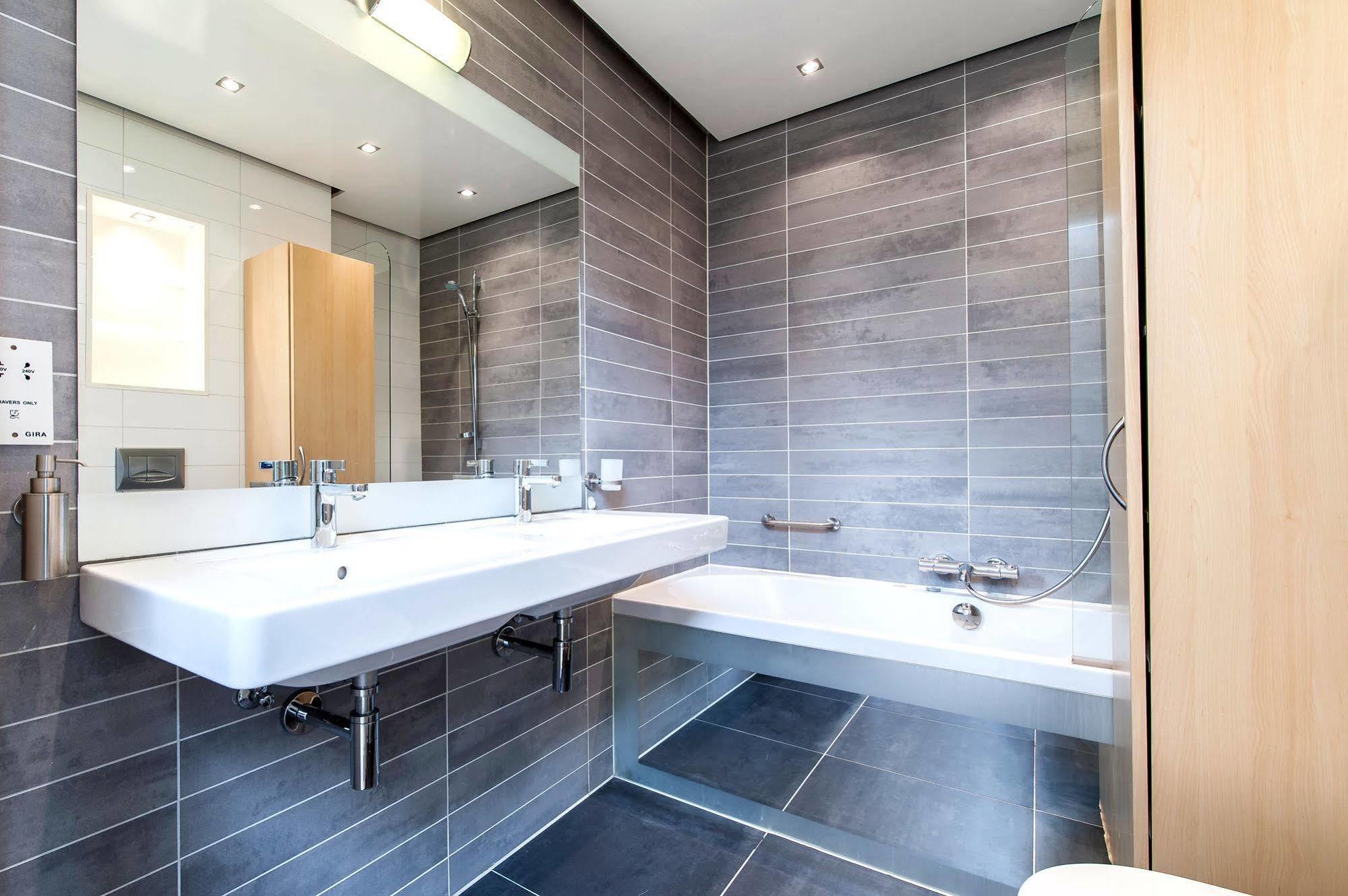 Short Stay Group Congress Centre Serviced Apartments Амстердам Екстериор снимка